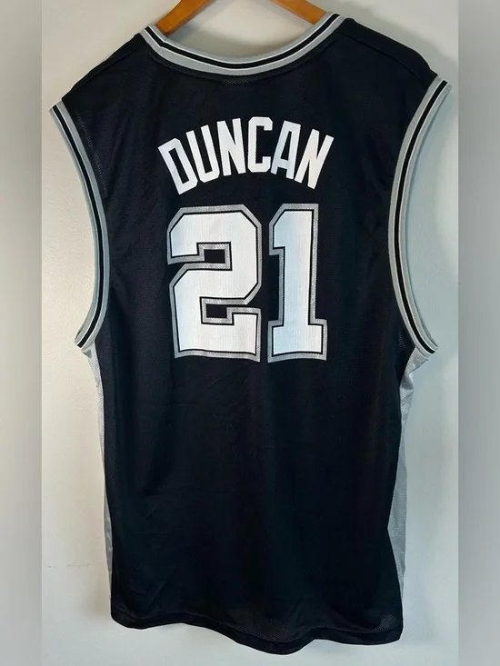 Vintage Reebok NBA San Antonio Spurs Tim Duncan #21 Jersey Sz L Nylon Black EUC - Picture 4 of 9